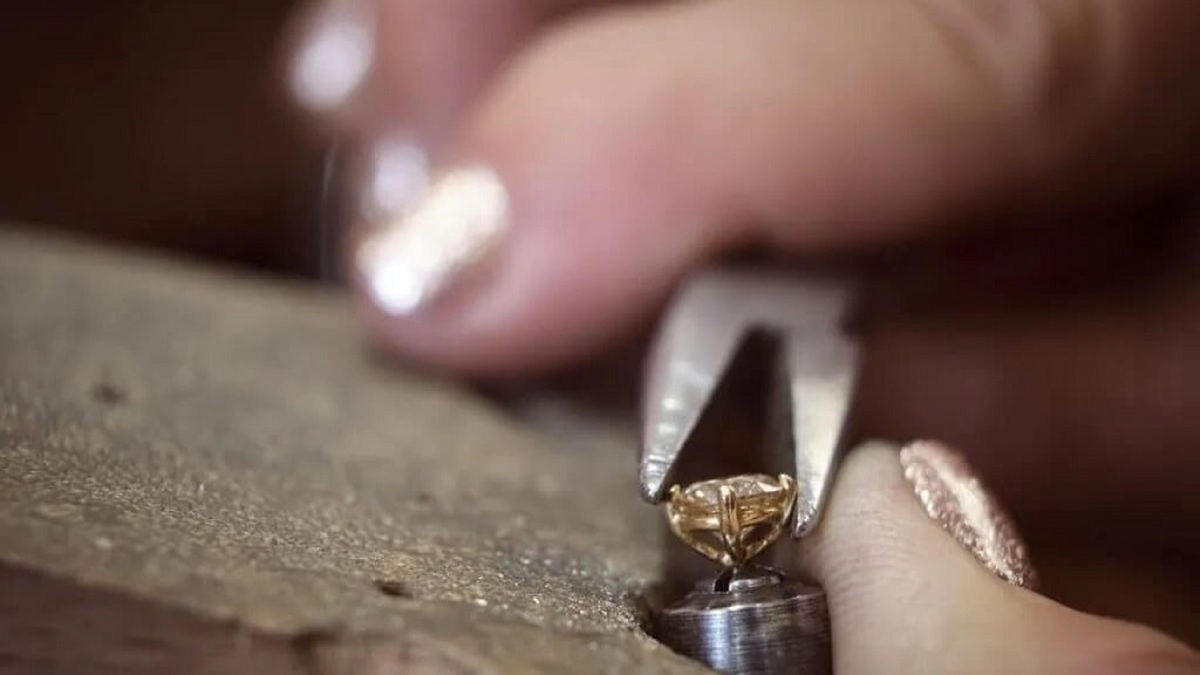 نحوه ساخت انگشتر طلا را دیده بودید؟ (فیلم)