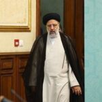 عکس | دعا کردن ابراهیم رئیسی در کاخ نخست وزیری پاکستان