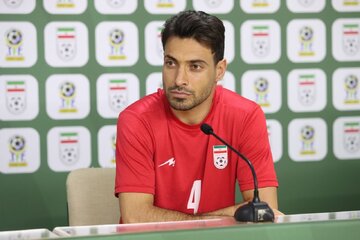 عکس| ژست شجاع خلیل‌زاده در هواپیما با ساعت ٣ میلیارد تومانی