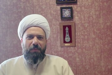 ببینید | بعضی الفاظ و کلمات شایسته حضرات معصومین نیست