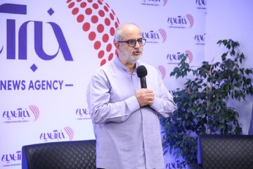 ببینید | خاطره حسامالدین آشنا از سعید امامی؛ او میگفت ما مغز حاکمیتیم ببینید | خاطره حسامالدین آشنا از سعید امامی؛ او میگفت ما مغز حاکمیتیم