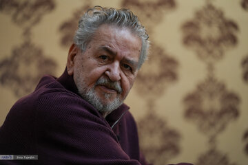 ببینید | کنایه عابدینی به زنوزی: تراکتور و سپاهان هوادار دارند اما هویت ملی ندارند! ببینید | کنایه عابدینی به زنوزی: تراکتور و سپاهان هوادار دارند اما هویت ملی ندارند!