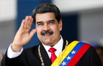 ببینید | مادورو با چفیه فلسطینی تولدش را جشن گرفت ببینید | مادورو با چفیه فلسطینی تولدش را جشن گرفت