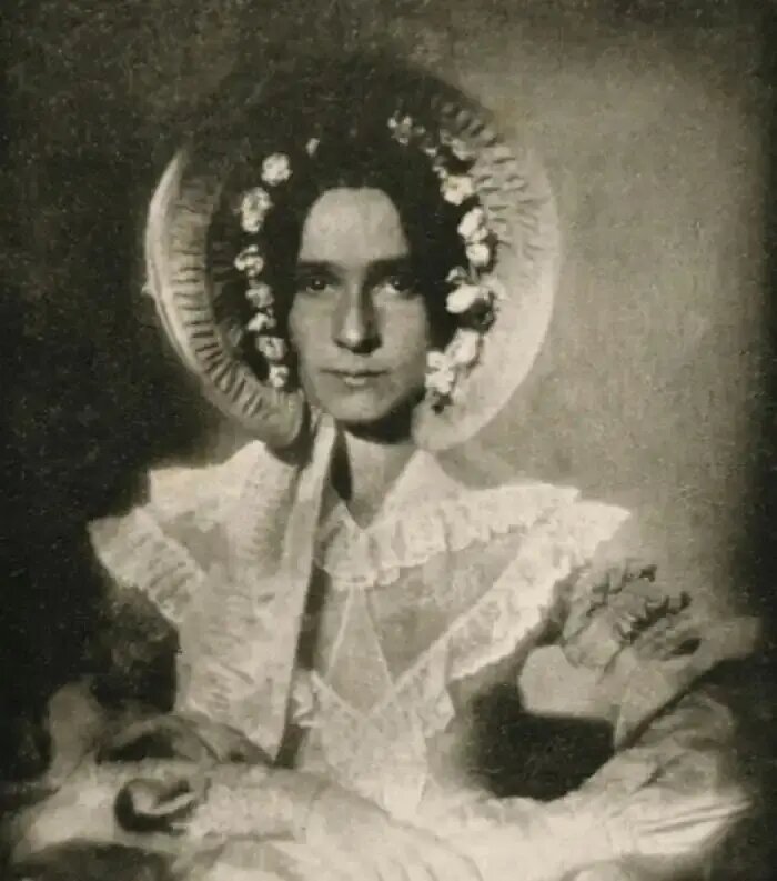 عکس | تصویری از اولین پرتره زن در تاریخِ عکاسی