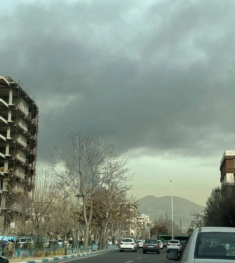 تصاویر جدیدی از آتشسوزی بازار جنت در غرب تهران تصاویر جدیدی از آتشسوزی بازار جنت در غرب تهران