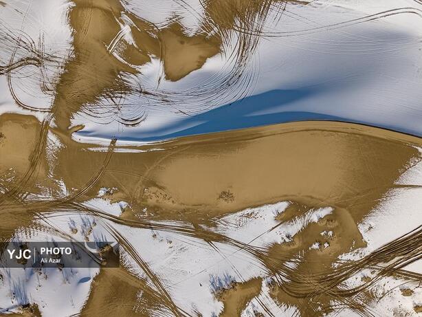 تصاویر | بارش برف در کویر ورزنه