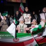 بیعت کودکان و نوجوانان مشهدی با رهبر معظم انقلاب