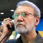 عکس | تصویری جالب از شهید علی لاریجانی سر میز افطاری با قالیباف، ناطق نوری و حداد عادل