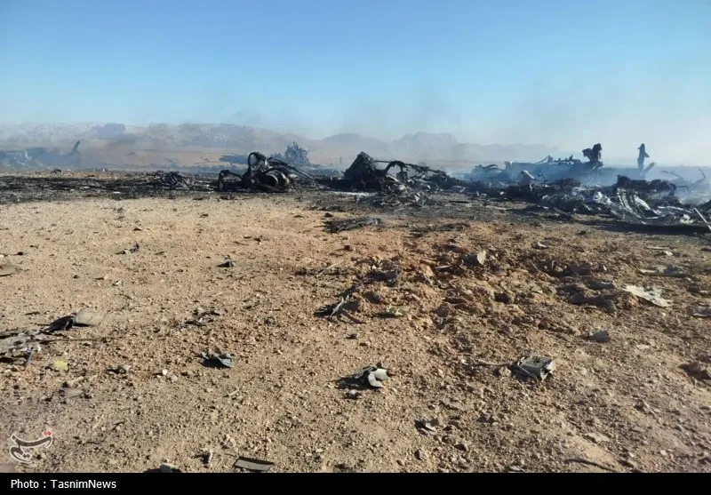 نابودی 2 هواپیمای سی 130 و دو بالگرد بلک هوک آمریکا در جنوب اصفهان (عکس و فیلم) / آمریکا: هواپیماها دچار نقص فنی شدند آنها را نابود کردیم / ایران: هواپیماها را مورد هدف قرار دادیم