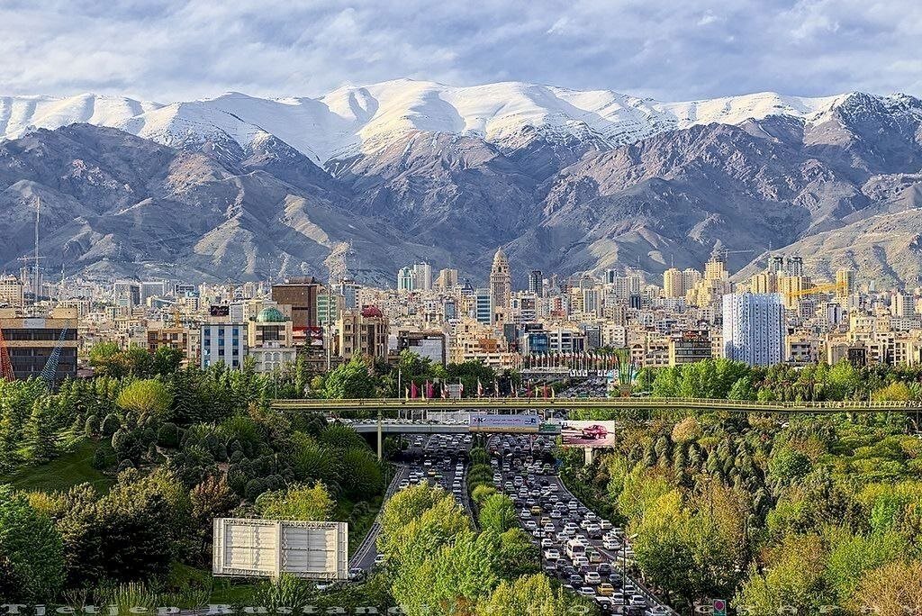 عکس | هوای فوق العاده پاک تهران در ۳۱ امین روز جنگ