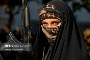 تصاویر | قاب های پربازدید از رزمایش دختران جان فدای ایران