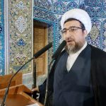 امام جمعه تبریز: اگر آمریکایی‌ها شروط رهبری را بی‌کم‌وکاست نپذیرند، آن‌ها را با ذلت از منطقه خارج می‌کنیم/ دشمنان به دنبال سوءاستفاده از حجاب هستند