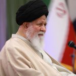 خون‌خواهی رهبر مظلوم شهید انقلاب چه می‌شود؟/ خون‌خواهی رهبرمان با کشتن یک سگ فاسق محقق نمی‌شود/ صدها از این سگ‌ها را بکشند،یک تار موی ایشان نمی‌شود