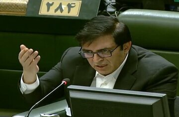 پس لرزه ادامه دار تهدید یک مداح علیه پزشکیان؛ دستگاههای مسئول باید پیگیری کنند/ افراد جلوتر از رهبری حرکت نکنند/ نباید پیام و کد اشتباه به دشمن بدهیم پس لرزه ادامه دار تهدید یک مداح علیه پزشکیان؛ دستگاههای مسئول باید پیگیری کنند/ افراد جلوتر از رهبری حرکت نکنند/ نباید پیام و کد اشتباه به دشمن بدهیم