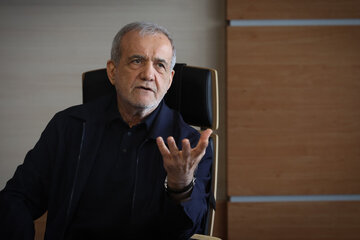 پزشکیان: بندهای تفاهم ایران و آمریکا عمدتا به نفع ایران است/ رهبر انقلاب اختیار ادامه مسیر مذاکرات را به دولت دادهاند/ سکوت میکنم تا وحدت حفظ شود پزشکیان: بندهای تفاهم ایران و آمریکا عمدتا به نفع ایران است/ رهبر انقلاب اختیار ادامه مسیر مذاکرات را به دولت دادهاند/ سکوت میکنم تا وحدت حفظ شود