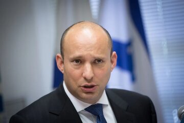 نفتالی بنت: باید مقابل توافق ایران ایستاده و به ترامپ «نه» میگفتیم نفتالی بنت: باید مقابل توافق ایران ایستاده و به ترامپ «نه» میگفتیم