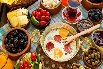اینفوگرافیک | ۵ ماده غذایی برای رفع کسالت صبحگاهی اینفوگرافیک | ۵ ماده غذایی برای رفع کسالت صبحگاهی