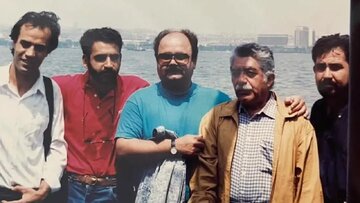قاب خاطرهانگیز عزتالله انتظامی و اکبر عبدی در یک سفر خارجی در دهه ۷۰ + عکس قاب خاطرهانگیز عزتالله انتظامی و اکبر عبدی در یک سفر خارجی در دهه ۷۰ + عکس