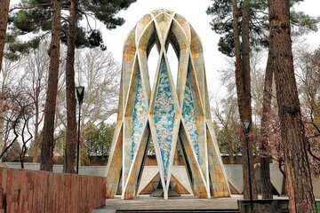 ترکیه بنای آرامگاه خیام را هم کپیبرداری کرد + عکس ترکیه بنای آرامگاه خیام را هم کپیبرداری کرد + عکس