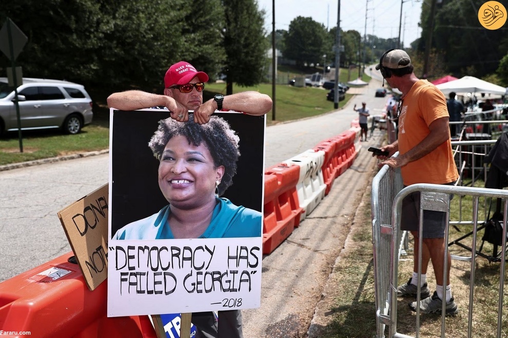 (تصاویر) تجمع موافقان و مخالفان ترامپ پشت در زندان