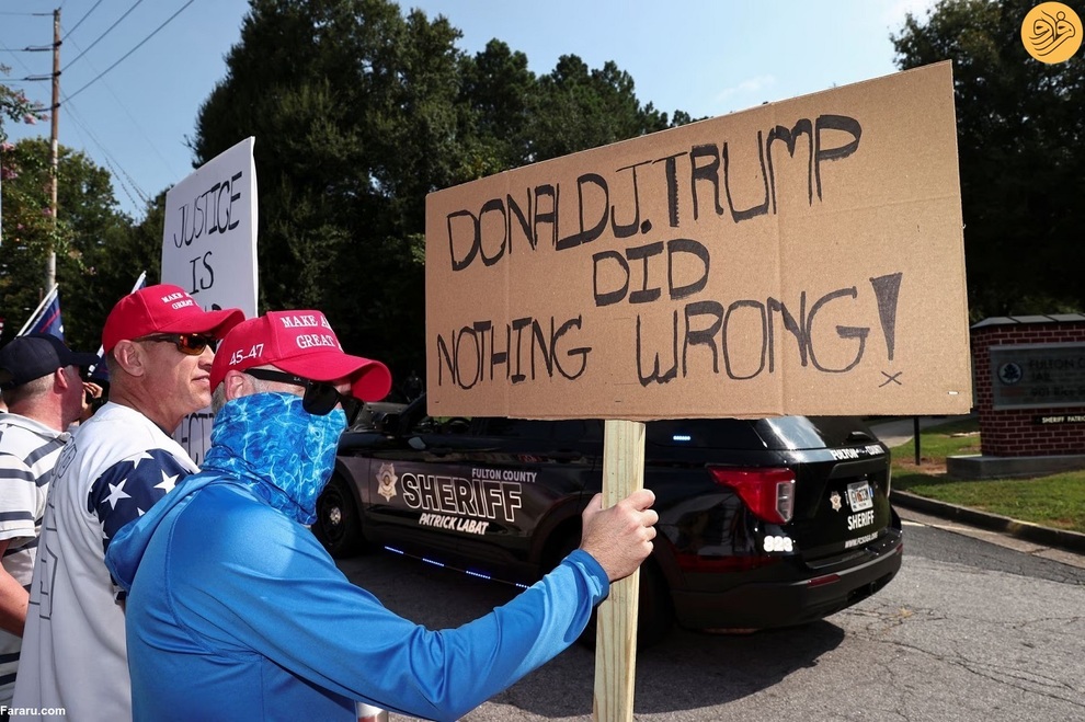 (تصاویر) تجمع موافقان و مخالفان ترامپ پشت در زندان