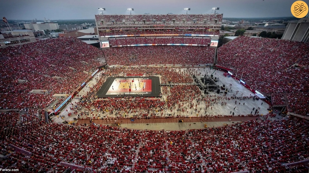 (تصاویر) ۹۲۰۰۳ هوادار والیبال در نبراسکا؛ رکورد حضور تماشاگر در ورزش زنان شکست