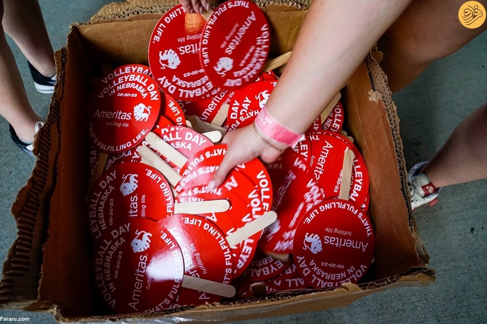 (تصاویر) ۹۲۰۰۳ هوادار والیبال در نبراسکا؛ رکورد حضور تماشاگر در ورزش زنان شکست