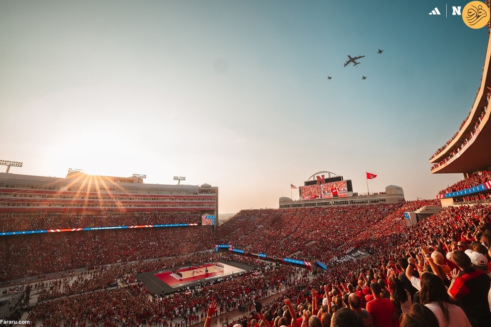 (تصاویر) ۹۲۰۰۳ هوادار والیبال در نبراسکا؛ رکورد حضور تماشاگر در ورزش زنان شکست