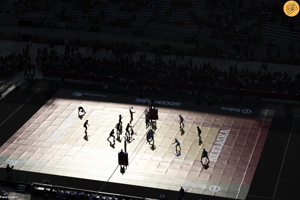 (تصاویر) ۹۲۰۰۳ هوادار والیبال در نبراسکا؛ رکورد حضور تماشاگر در ورزش زنان شکست