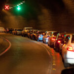 ببینید | ابتکار عمل شگفت‌انگیز مردم در ترافیک تهران – شمال؛ نواختن موزیک با بوق!