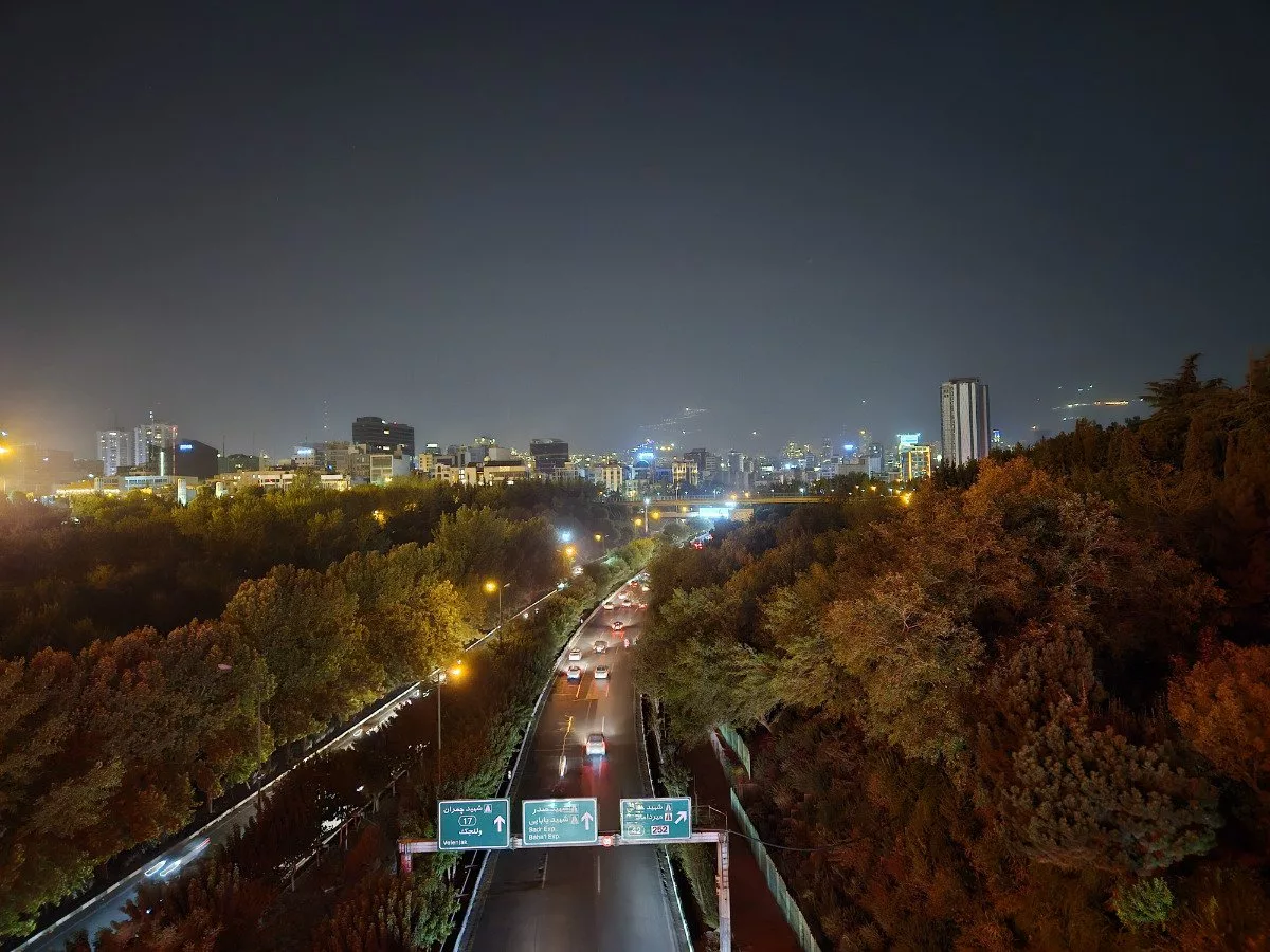 بررسی سامسونگ گلکسی زد فولد ۵؛ پر از امکانات، خالی از کاربرد