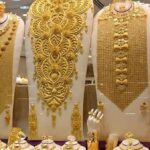 لباس های طلای 1 میلیون دلاری در فروشگاه های دبی (فیلم)