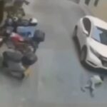 پریدن یهویی کودک ، جلوی خودرو در حال عبور (فیلم)