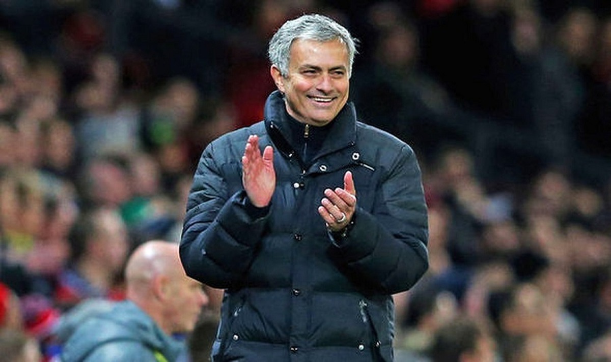 نظر مورینیو درباره مقایسه مسی و رونالدو (فیلم)