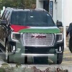 اقدام جالب بازیگر مشهور در حمایت از فلسطین با ماشین غول پیکرش (فیلم)