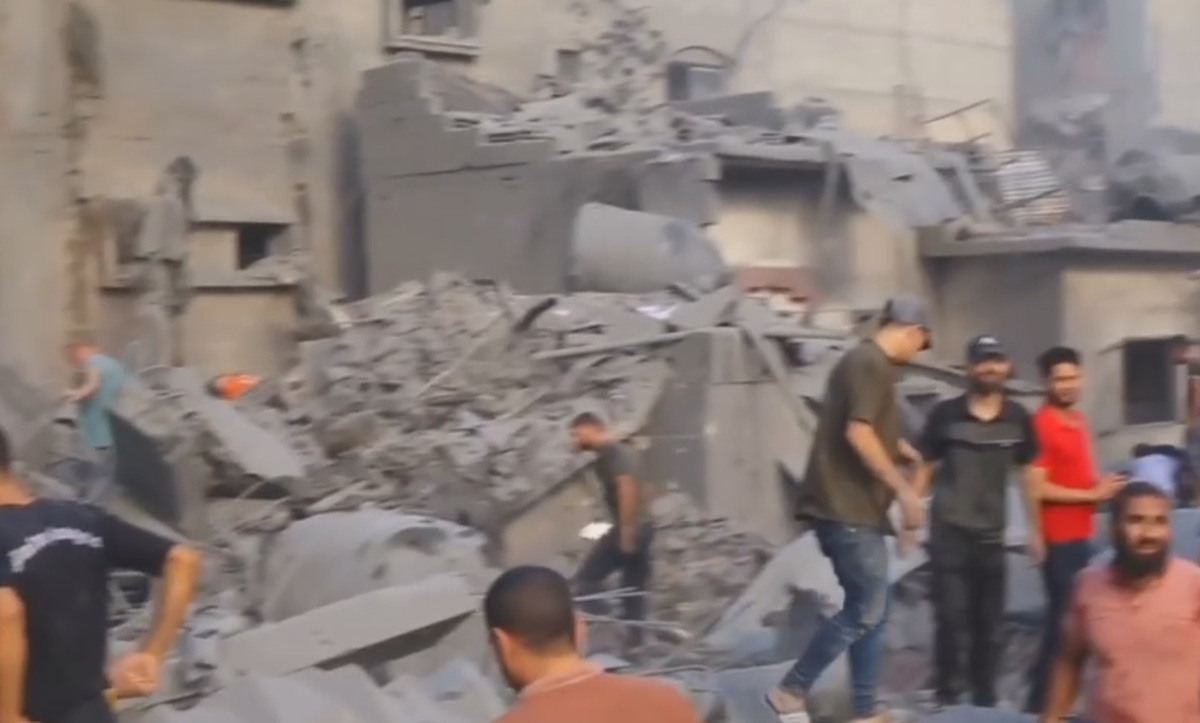 نابودی پرجمعیتترین منطقه اردوگاه جبالیا با ۶ تن بمب (فیلم) نابودی پرجمعیتترین منطقه اردوگاه جبالیا با ۶ تن بمب (فیلم)