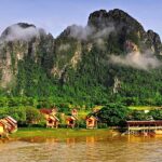 شناسایی یک خزنده ۳۰ سانتیمتری «شبیه به اژدها» در کشور لائوس/ عکس