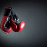 ببینید | پیغام احساسی ماخاچِو پس از قهرمانی جدید در UFC: بس کنید!