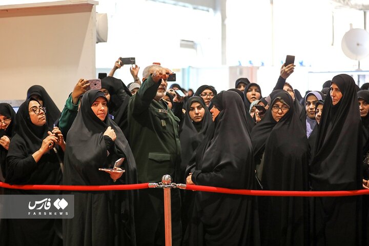بازدید بانوان راوی پیشرفت از نمایشگاه هوافضا سپاه