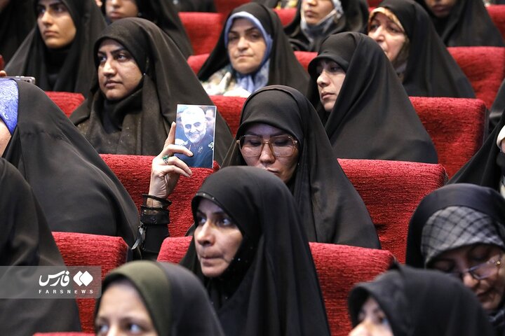 بازدید بانوان راوی پیشرفت از نمایشگاه هوافضا سپاه