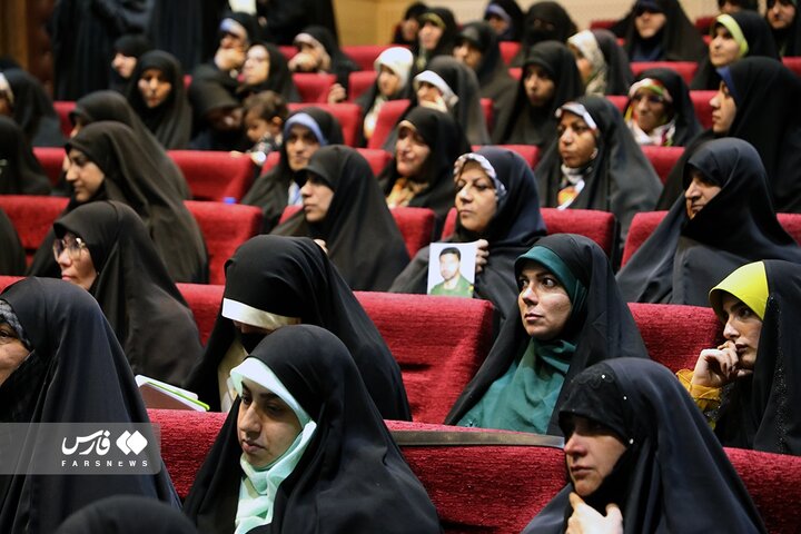 بازدید بانوان راوی پیشرفت از نمایشگاه هوافضا سپاه