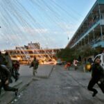 ببینید | صحنه‌ای از بارش بمب‌های فسفری توسط نیروی هوایی اسرائیل روی آسمان غزه