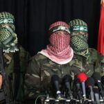 ببینید | لحظه آزادی دو اسیر اسراییلی از سوی حماس