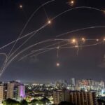 ببینید | رگبار گسترده و بی‌سابقه موشکی حماس به تل آویو