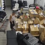 ببینید | آتش زدن سالن ناخن‌کاری یک زن توسط همسرش!