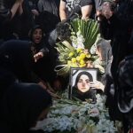 ببینید | گزارش خبرگزاری فارس از مراسم خاکسپاری پیکر آرمیتا گراوند