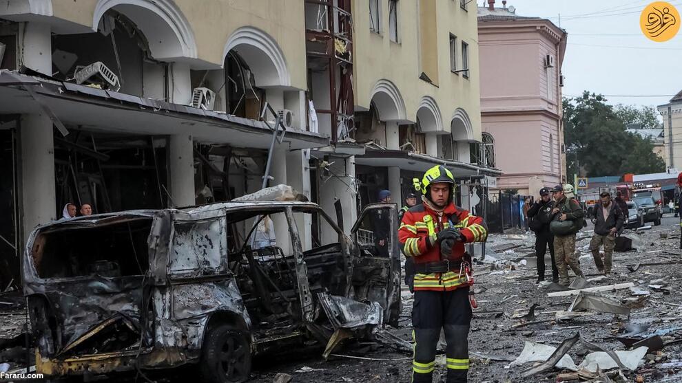 (تصاویر) حمله مرگبار روسیه به یک مراسم ترحیم در اوکراین؛ ۱۰ درصد جمعیت روستا کشته شدند
