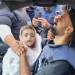 ببینید/ گریه‌های تلخ یک خبرنگار در غزه بر سر پیکر‌های فرزندانش