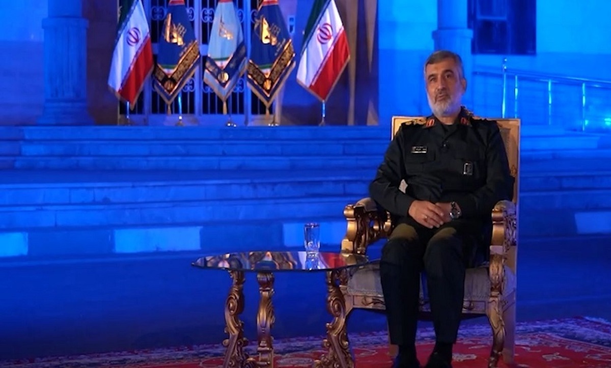 لحظات شکار سران داعش با قلیانی در دست ! (فیلم) لحظات شکار سران داعش با قلیانی در دست ! (فیلم)