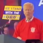 قطع ناگهانی سخنرانی بایدن با فریاد‌های شجاعانه دختر آمریکایی (فیلم)